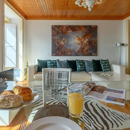 Plum Guide - A Riverside Reservation Apartamento Lisboa