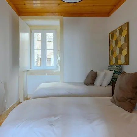 Plum Guide - A Riverside Reservation Apartamento Lisboa