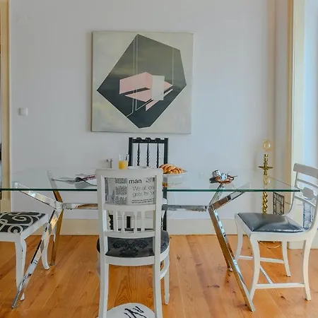 Plum Guide - A Riverside Reservation Apartamento Lisboa